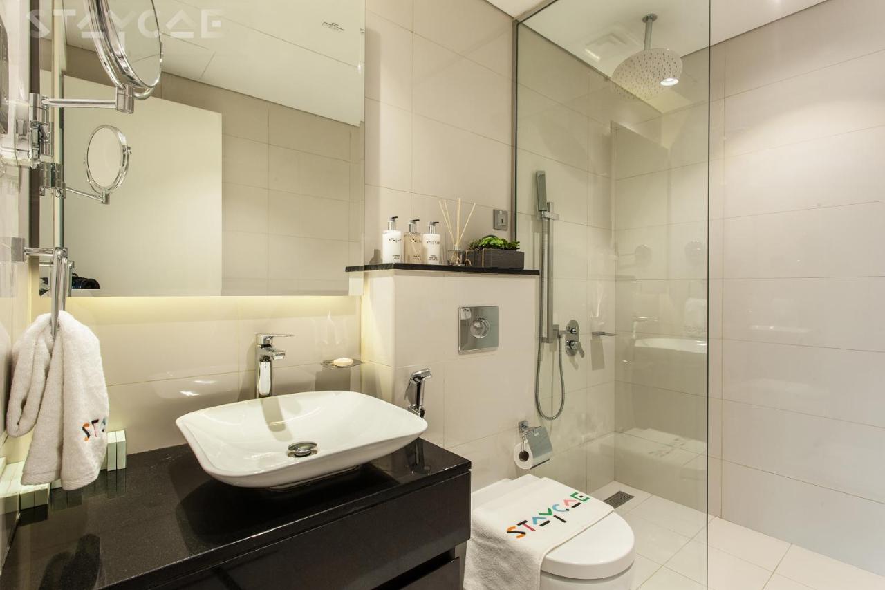 Staycae Holiday Homes - Majestine Dubai Buitenkant foto